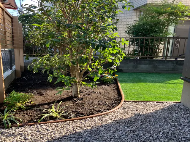 暖かくなる前に雑草対策！16年の経験と一級資格で心地よいお庭をつくりいたしますサービスの画像