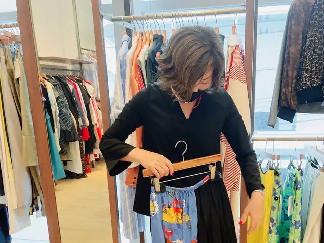 【業歴20年のスタイリスト】お買い物同行もOK！人気の今の自分に似合う服コーデ！サービスの画像