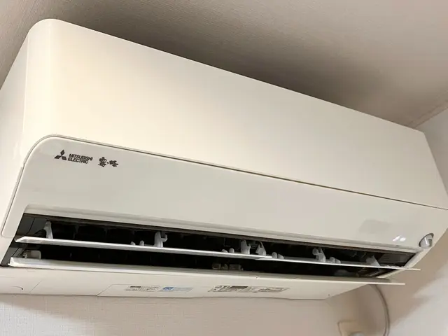 電気工事士による汚れ徹底除去！時間をかけて納得の仕上がりまで対応**サービスの画像