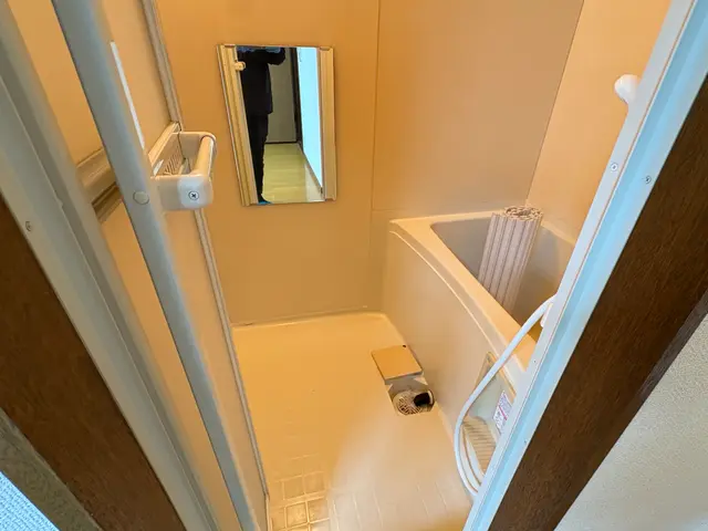 【徹底清掃】お風呂の隅から隅まで綺麗します。居鶴総合実業にお任せ！サービスの画像