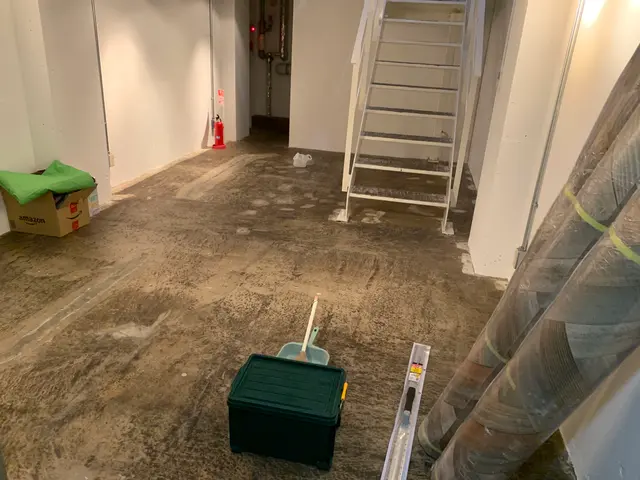 口コミ数・高評価1位頂きました！少量〜オフィスなど、両面テープ施工も対応致しますサービスの画像