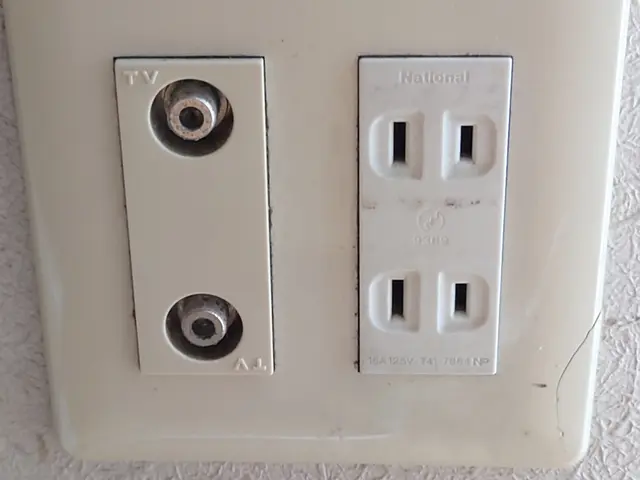 コンセント・スイッチ修理！千葉県市原市イマイデンキ◎夫婦で伺います。春夏冬中！サービスの画像