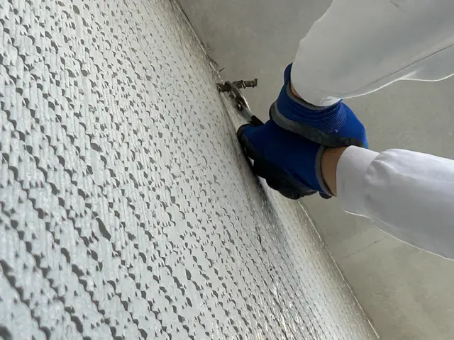 ″外壁コーキング作業″心を込めて施工します！ぜひ当店にお任せください！サービスの画像