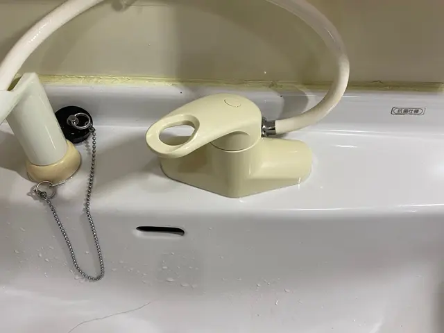 仮の予約をしてから写真でお見積もりします。お見積もりをしてから工事の予約をお願いサービスの画像