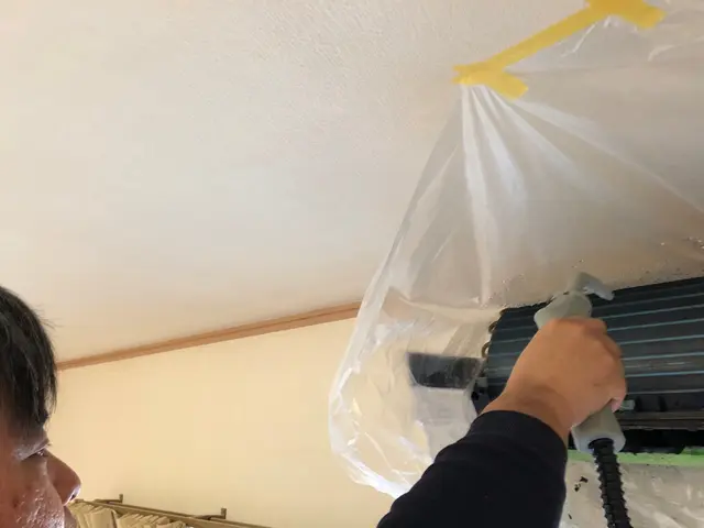 ★壁掛けエアコンの分解除菌洗浄★高温スチーム除菌・防カビコーティング込です★サービスの画像