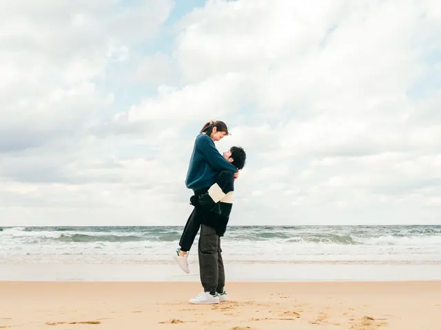 カップルの幸せな思い出を形に残す自然体フォト