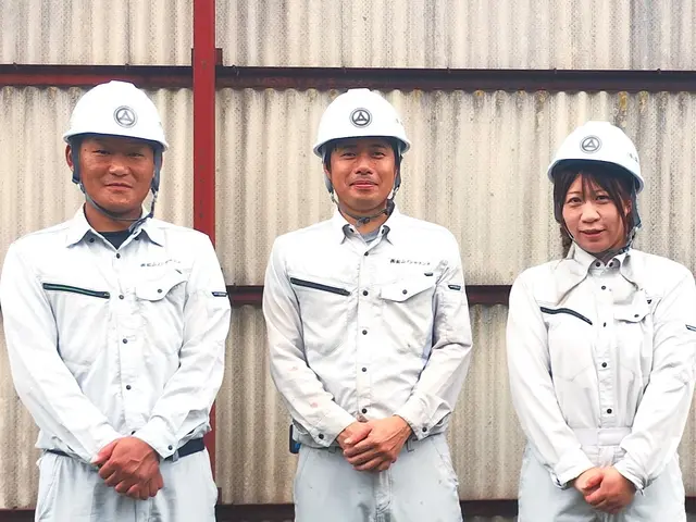 プール洗浄◆業務用高圧洗浄機で1day施工◆大手損害保険加入済◆法人社員施工サービスの画像