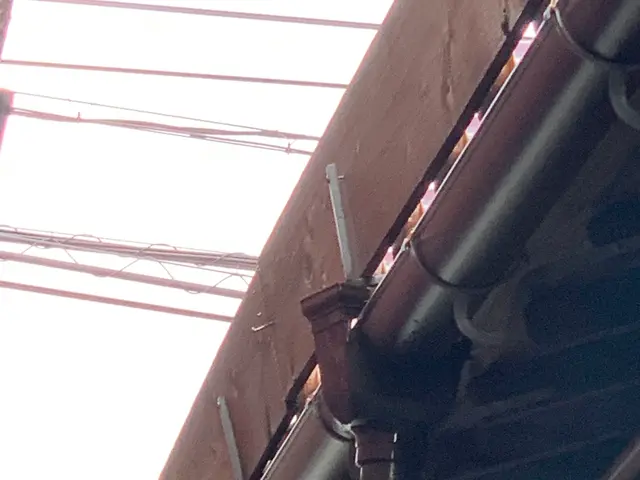 【雨樋修理ならハウスキーパーへお任せ下さい！】一級建築板金技能士による安心施工！サービスの画像