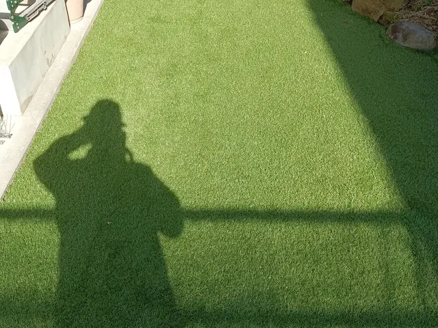 【人工芝施工いたします】雑草対策や、洗濯物を外に干すのもオススメします。サービスの画像