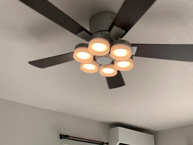 照明・シーリング・取付　シニアの方の味方　LEDも分からないことはお任せ下さいサービスの画像