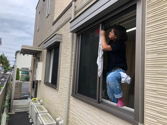 お写真の女性が長期休業になります。店長or店長とスタッフでのお伺いになります。サービスの画像