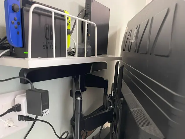 壁掛けテレビ専門店 ！成功は作業店選びから　必ず2人で安全に作業！ 安心安全宣言サービスの画像