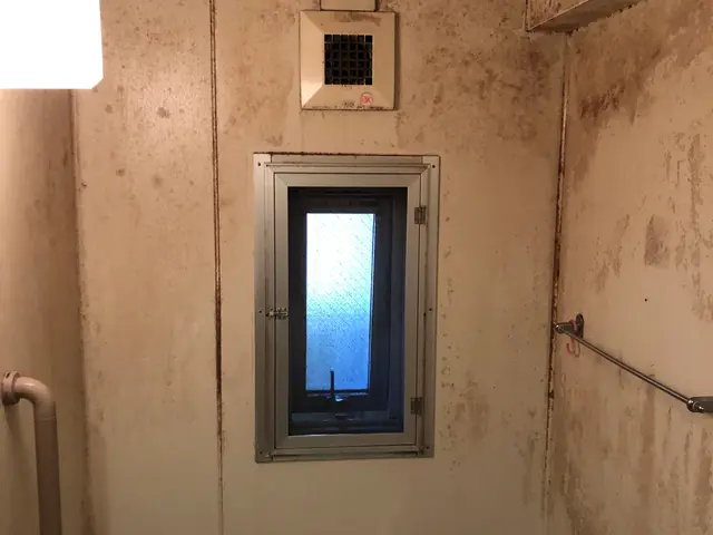 非喫煙者対応！浴槽下高圧洗浄無料！！サービスの画像