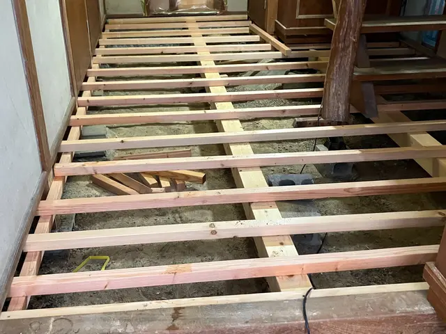 業界歴10年以上！フローリング張替えは専門店にお任せを！サービスの画像