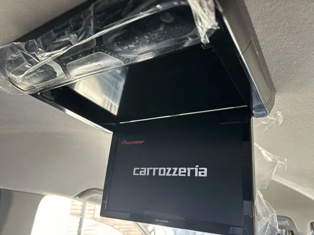 アルパイン/パイオニア フリップダウンモニター取付承ります！サービスの画像