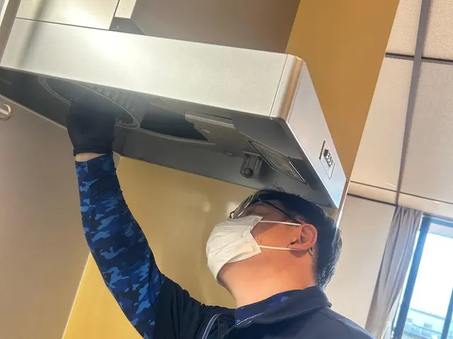 【女性スタッフ同行可能】非喫煙者の店長自ら必ず作業にお伺い！サービスの画像