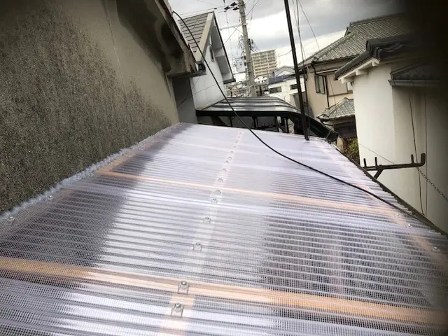 波板張替え工事、部分補修もご対応致します！サービスの画像