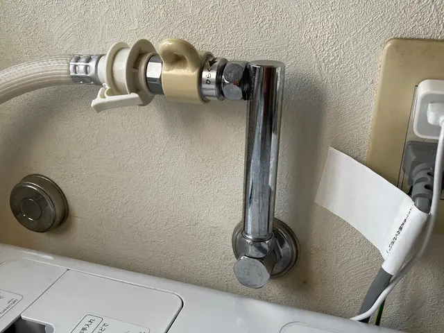 【水道蛇口交換専門店】壁ピタへの交換は当店で！安心工事保証付！女性スタッフ同行！サービスの画像