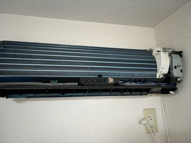 【ノーマルエアコンクリーニング】女性の方もご安心下さい！私がお伺いします^ ^サービスの画像