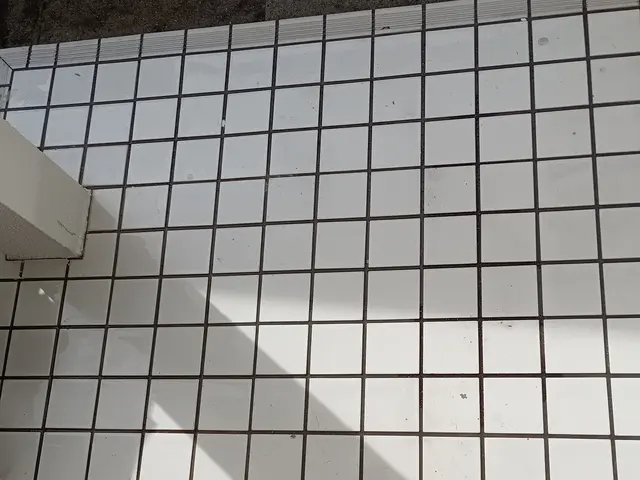 駐車場スペースの高圧洗浄サービスの画像