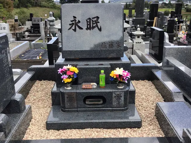 草むしりのプロが行う！迅速丁寧、墓参り代行サービスサービスの画像