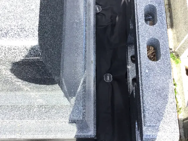 草むしりのプロが行う！迅速丁寧、墓参り代行サービスサービスの画像