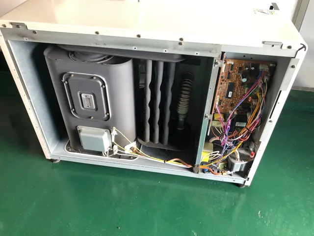 ＜地域密着で親切対応！＞経験豊富なスタッフが対応します。ストーブ掃除サービスの画像