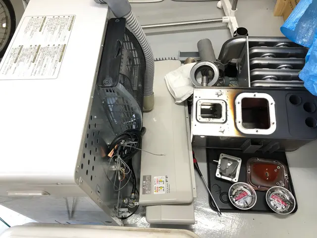 ＜地域密着で親切対応！＞経験豊富なスタッフが対応します。ストーブ掃除サービスの画像