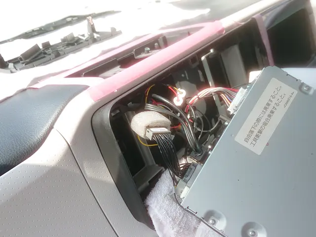 作業外注は一切なし◎損害保険加入済で万が一の際にも安心です！サービスの画像