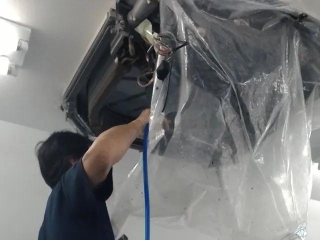 インボイス対応・複数割引・損保加入・職歴３５年・女性同行！【天井埋込・吊下型】サービスの画像