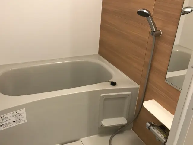 いや〜な水垢、カビまでキレイ・ピカピカにします！☆浴室クリーニング☆サービスの画像