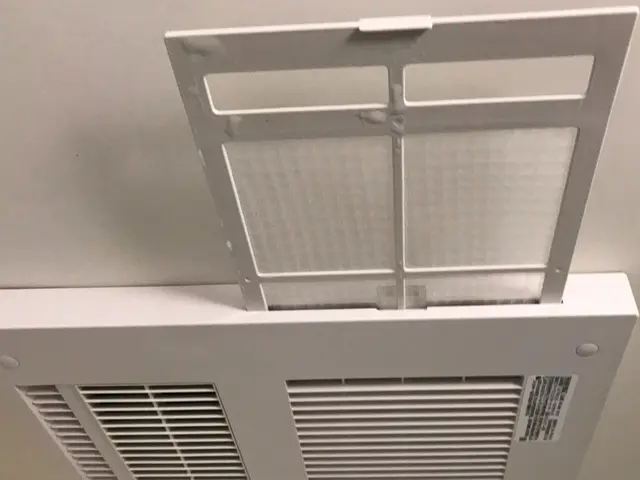 いや〜な水垢、カビまでキレイ・ピカピカにします！☆浴室クリーニング☆サービスの画像