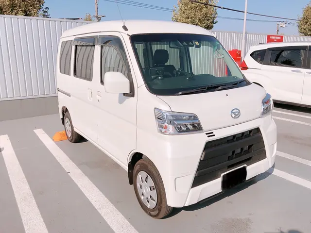 可動棚（自在棚）、ウォールシェルフはレーザー水平器を使用して正確に設置いたしますサービスの画像