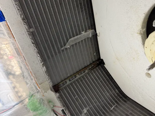 ★24時間受付可能★業務用エアコン清掃可能！開店前や閉店後に是非お任せください！サービスの画像