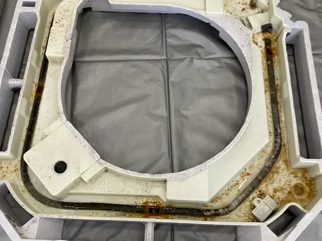 天カセ、天井吊りエアコンお任せください。サービスの画像