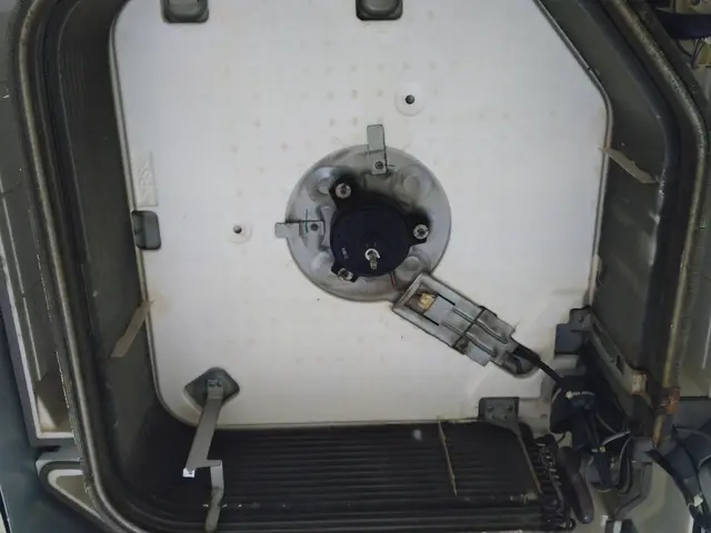 天カセ、天井吊りエアコンお任せください。サービスの画像