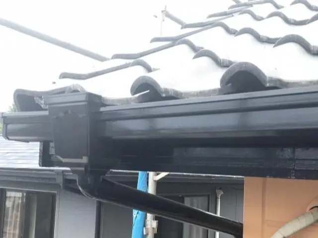 好評の雨樋の清掃から部分修理・全交換まで格安対応。まずは気軽にご相談下さい。サービスの画像