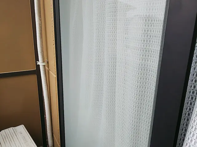 秋のキャンペーン開催中. 5枚以上張り替えの方50名様限定で？割引中サービスの画像