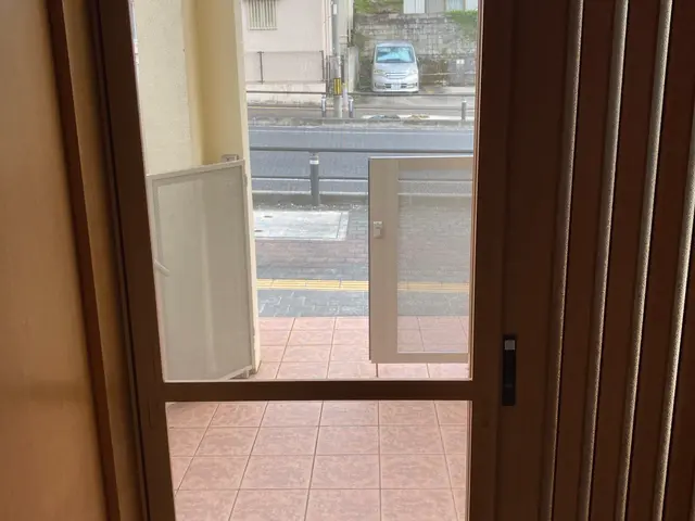☆快適な空間、網戸から始まる☆ 目の細かい網や、ペット対応もあります！サービスの画像