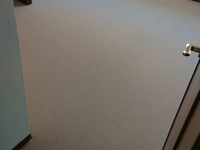 【職業訓練指導員・１級技能士】東京・埼玉・タイルカーペット対応、丁寧な作業お約束サービスの画像