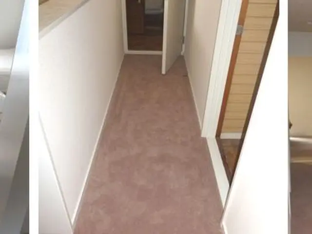 【職業訓練指導員・１級技能士】東京・埼玉・タイルカーペット対応、丁寧な作業お約束サービスの画像