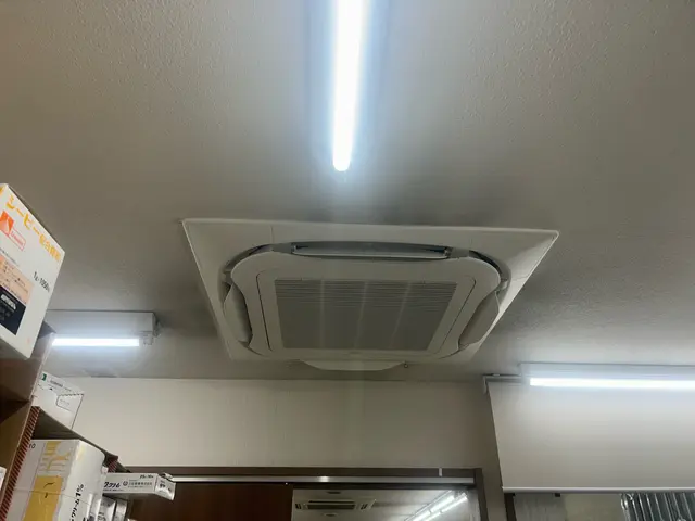 業務用エアコン取り付け工事サービスの画像