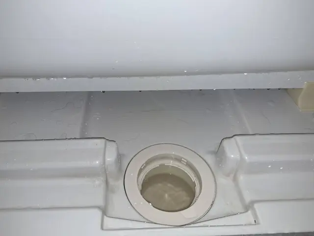 落ちにくいお風呂のカビ、石鹸カス、あきらめないで一度ご相談くださいサービスの画像