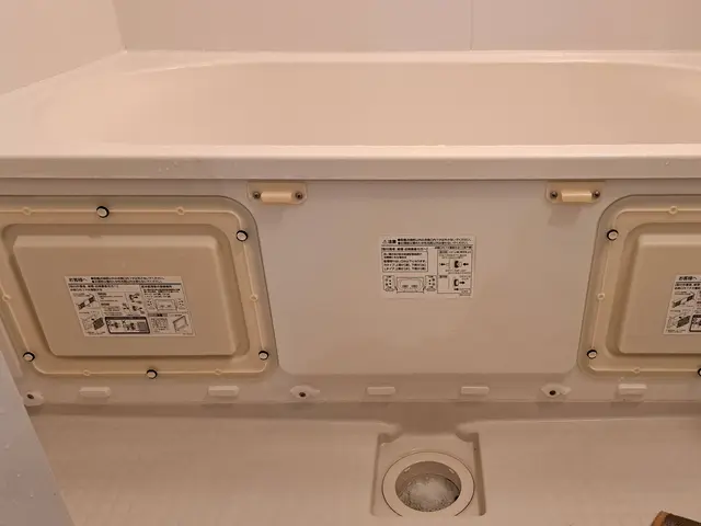 落ちにくいお風呂のカビ、石鹸カス、あきらめないで一度ご相談くださいサービスの画像