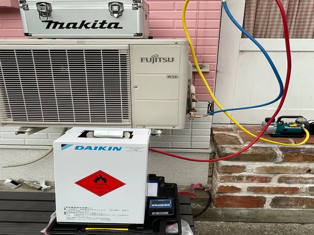 【あなたのエアコン、ガスが漏れていませんか？】修理して 冷えなければ無料！サービスの画像