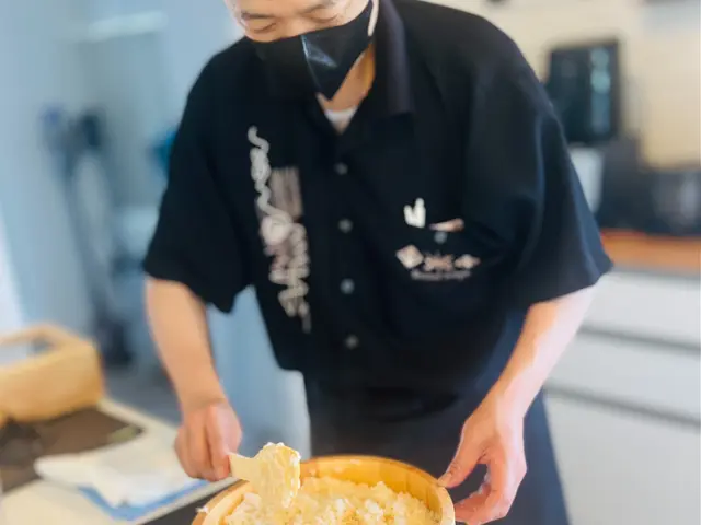 寿司20年・和食15年の職人技術でご自宅に本格料理をお届け