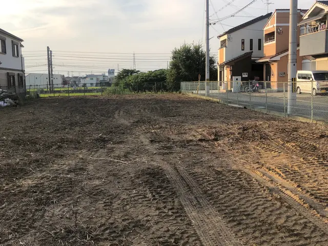 【豊富な経験と知識で安心！】安全第一の作業20m以上の木剪定もさせて頂いてます。サービスの画像