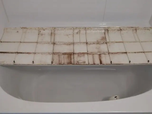 美装在宅クリーニング　夫婦でお伺い　駐車場代無料サービスの画像