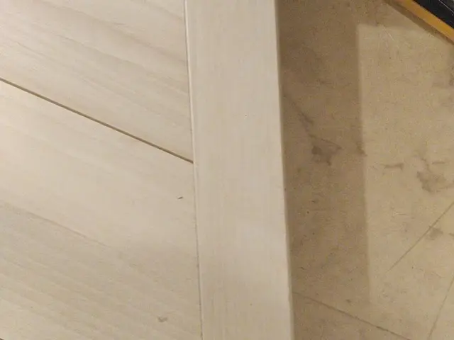 フローリングの傷･凹み補修サービスの画像