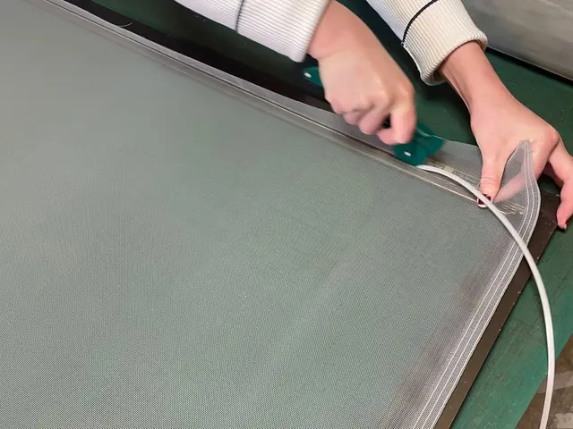 大特価！格安にて網戸の貼替えを承ります。お気軽にクラフトまでお問い合わせ下さい。サービスの画像